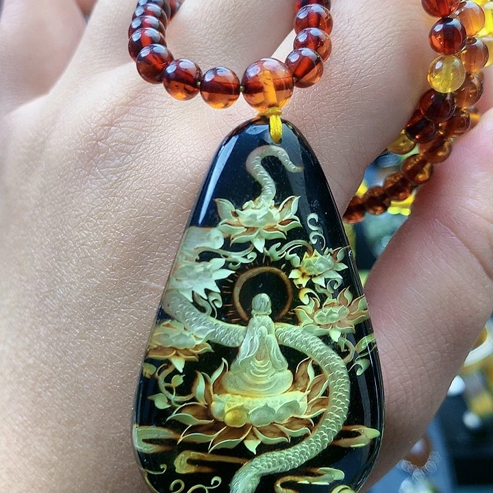 琥珀裸石未镶嵌坠