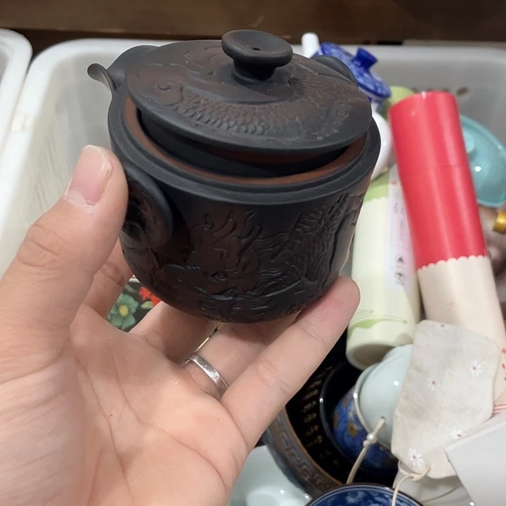 陶瓷茶具全部清清完回家过年