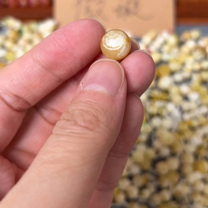 蜜蜡未镶嵌裸石10.1mm一个