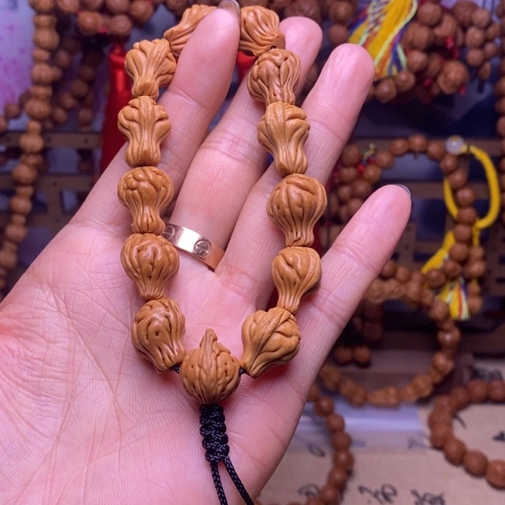 桃核吊坠龙纹桃枭