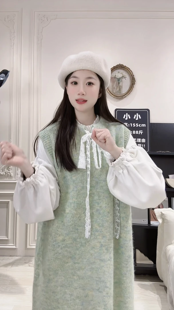 【绿色蕾丝】小小推荐 2025新款针织连衣裙宽松蕾丝纯色长款毛衣裙