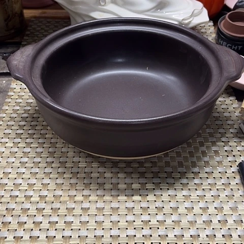 微瑕，明火，口径22高8无盖咖色1.5L