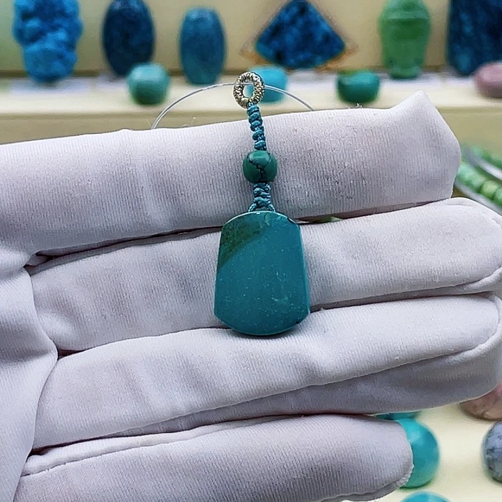 绿松石未镶嵌挂件