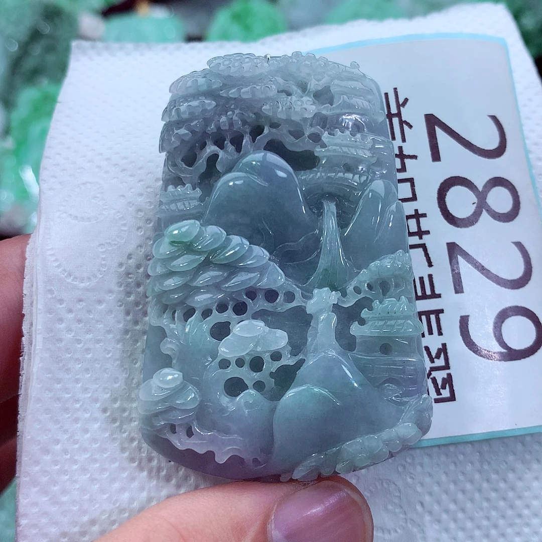 吊坠(不含链)未镶嵌翡翠