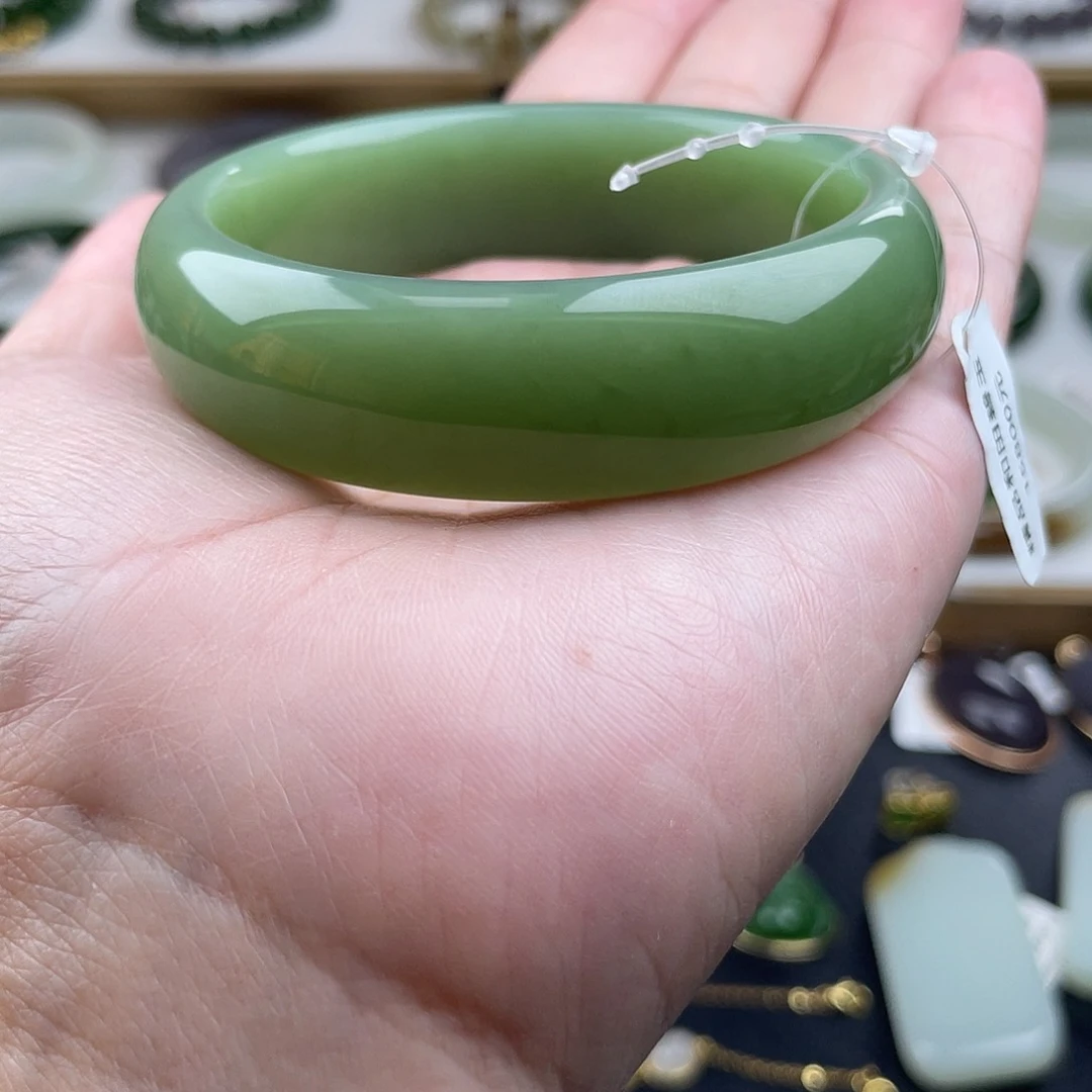 和田玉（碧玉）手镯未镶嵌