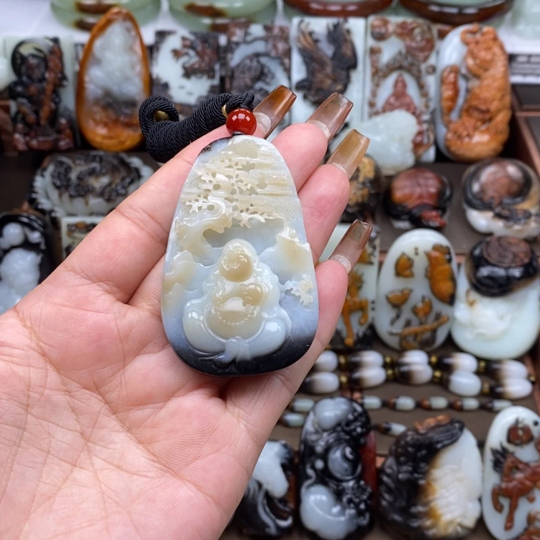 颈饰未镶嵌和田玉