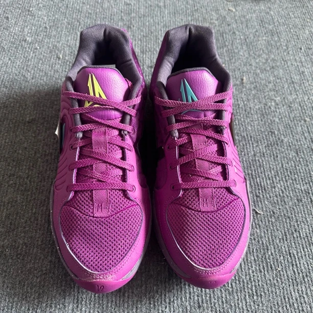 ja2 44码 正品篮球鞋