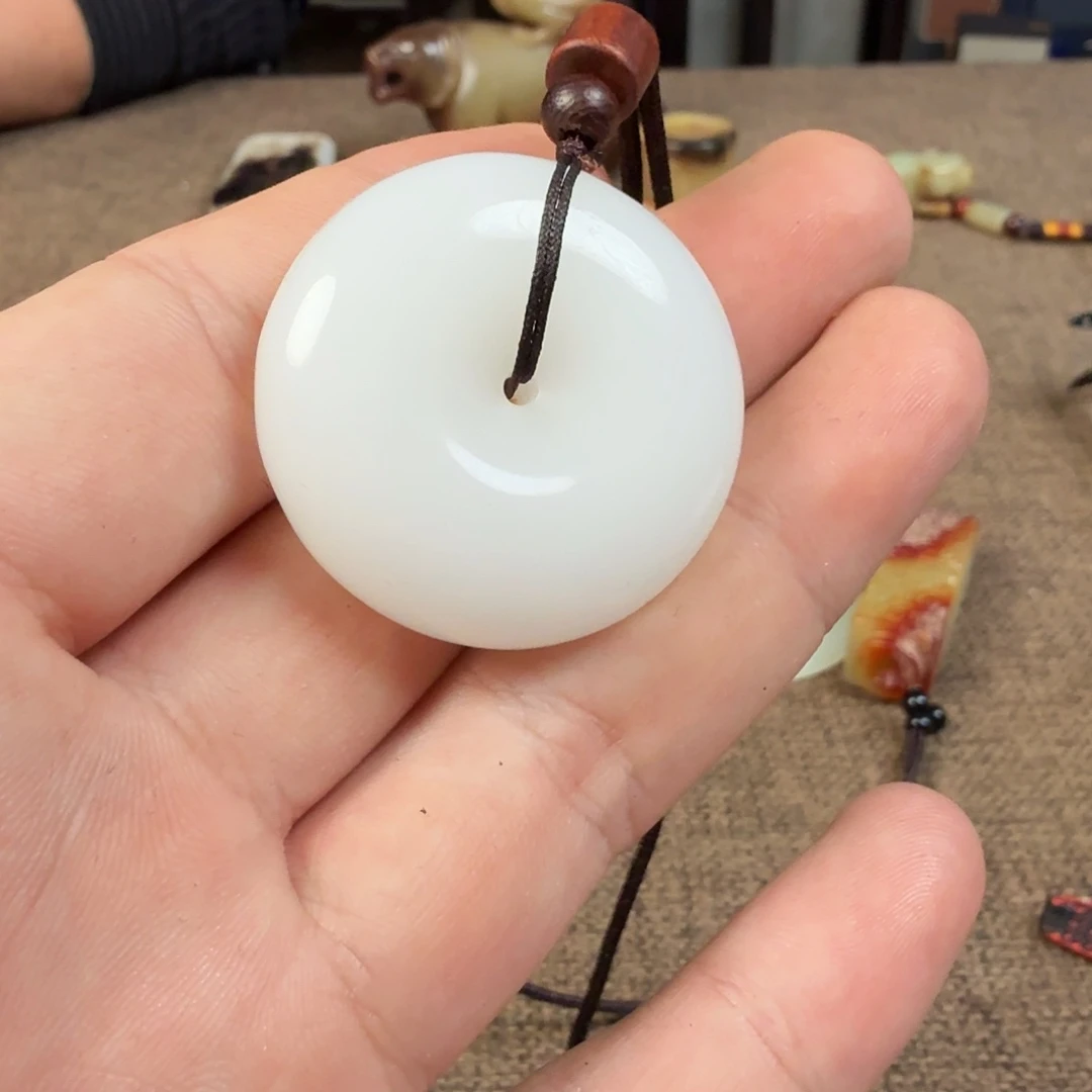 和田玉（糖玉）未镶嵌珠宝半成品