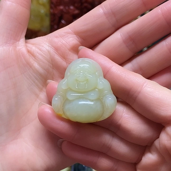 岫玉未镶嵌吊坠(赠链)