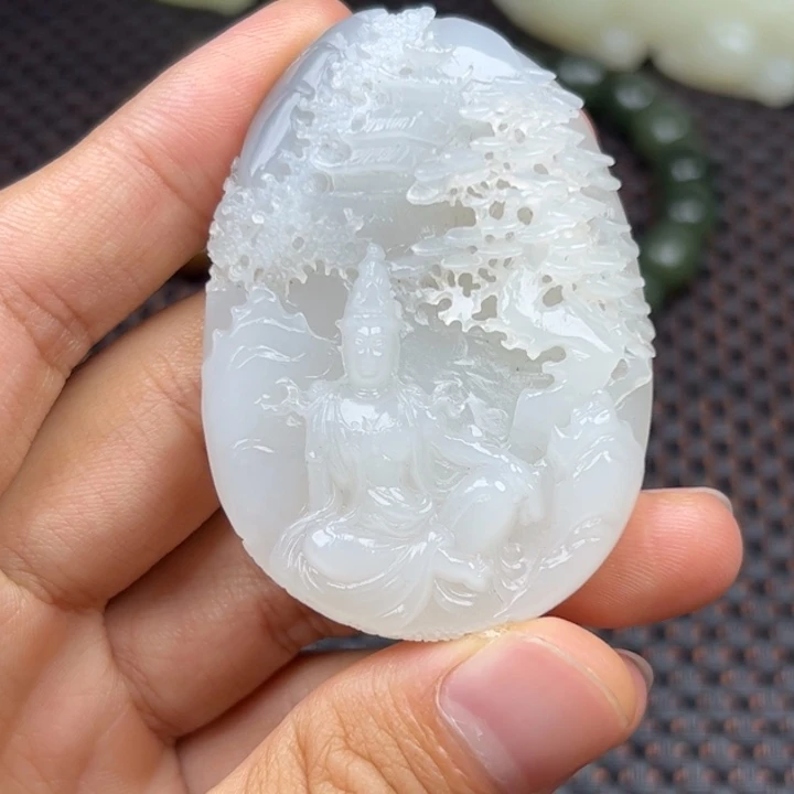 和田玉未镶嵌挂件