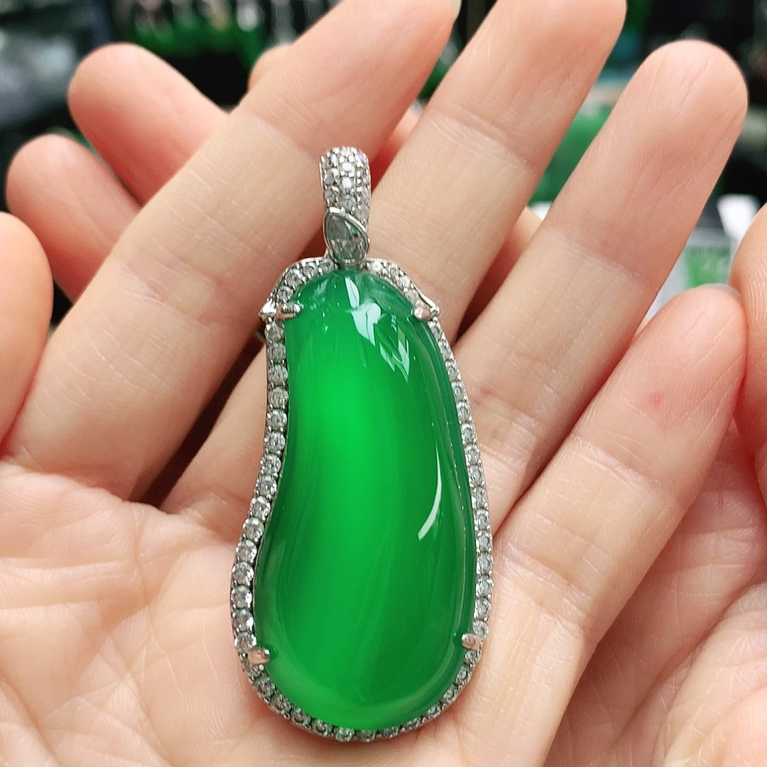 玛瑙/玉髓银S925镶嵌吊坠