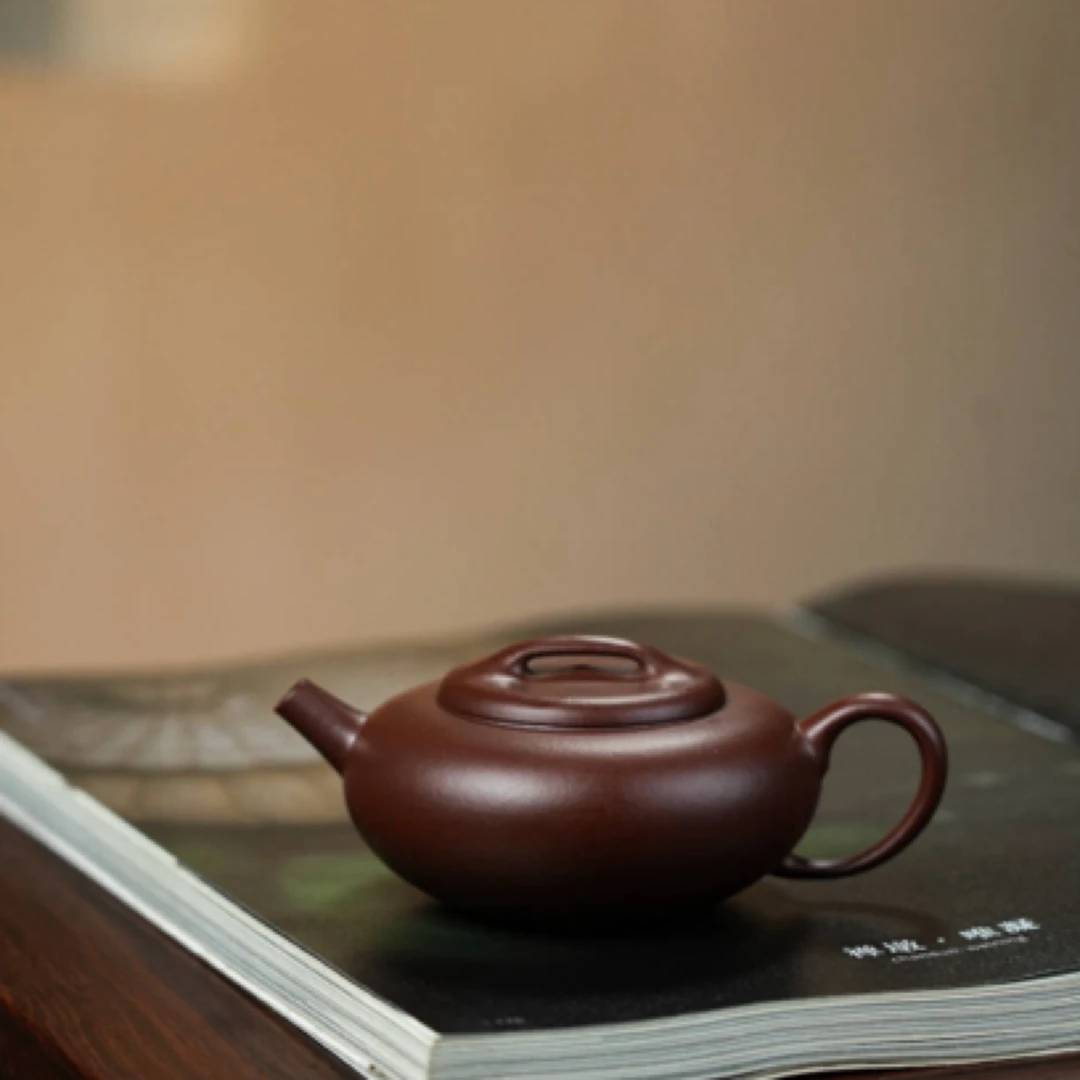 【福圆】 作者：吴敏（实力派工艺美术师） 泥料：紫袍玉砂 容量：150cc