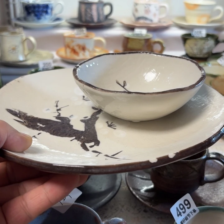 瓷片在我们来看看