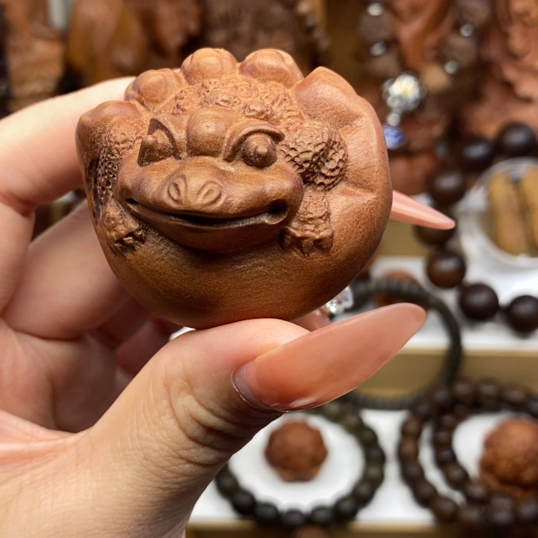 恋***哥檀香木手串/手链迈索尔老山檀香掌中金蟾奶香，瑕