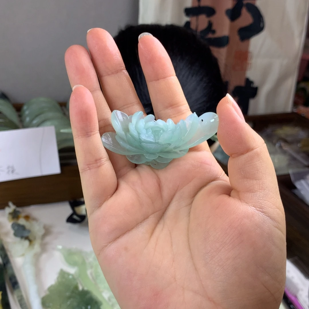 水****蛇纹石玉未镶嵌发饰