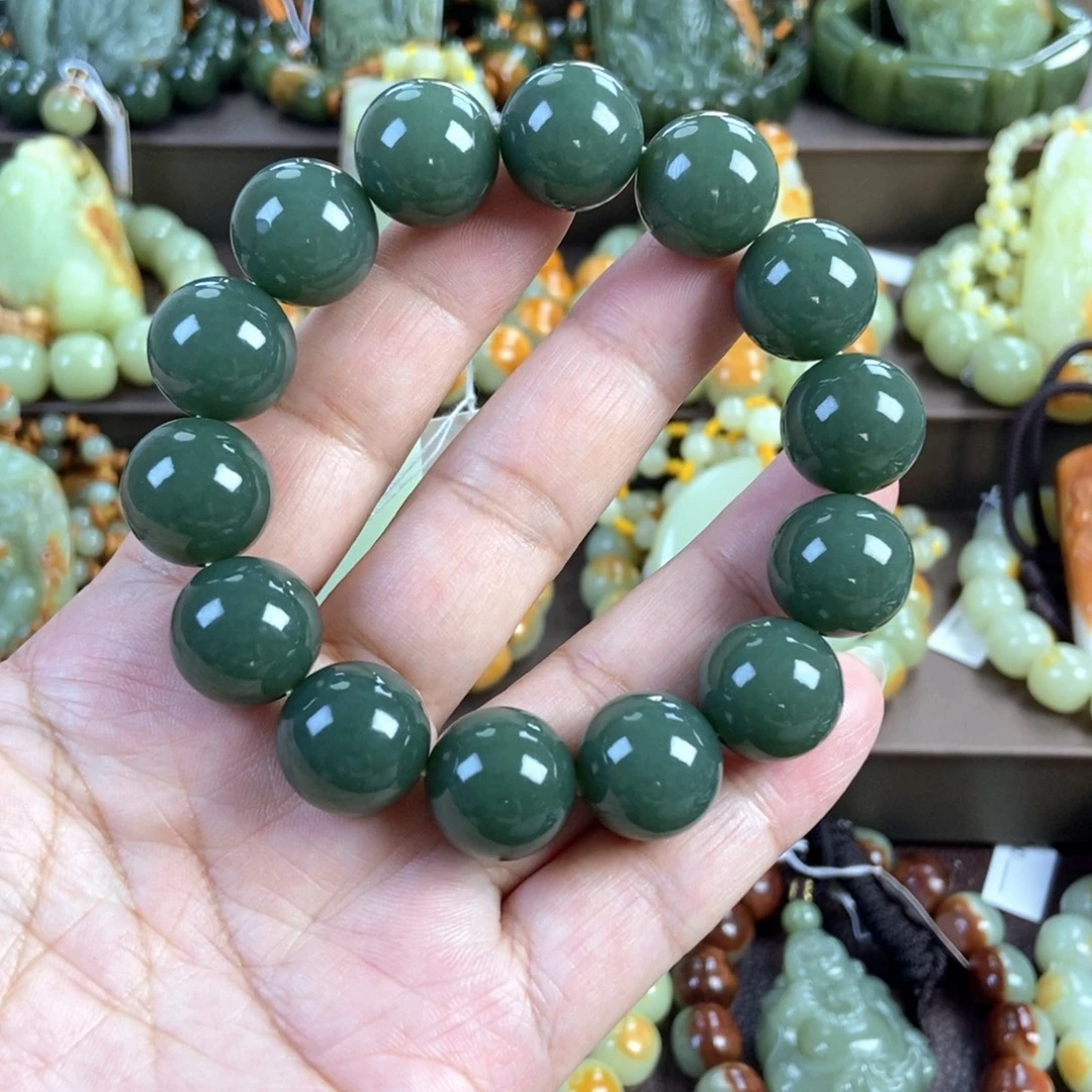 透闪石质玉未镶嵌手串