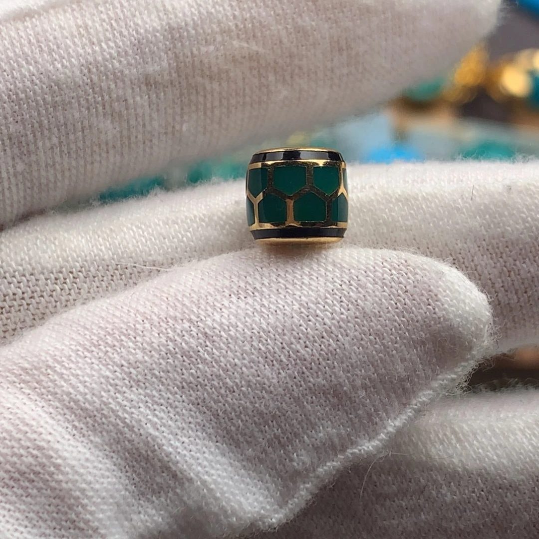 绿松石18K金镶嵌绿松石7mm