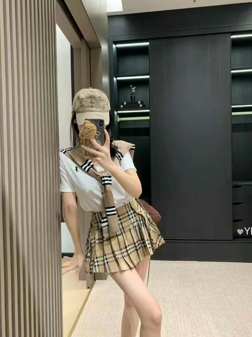 【清版链接】001-050号 HuiHui女装