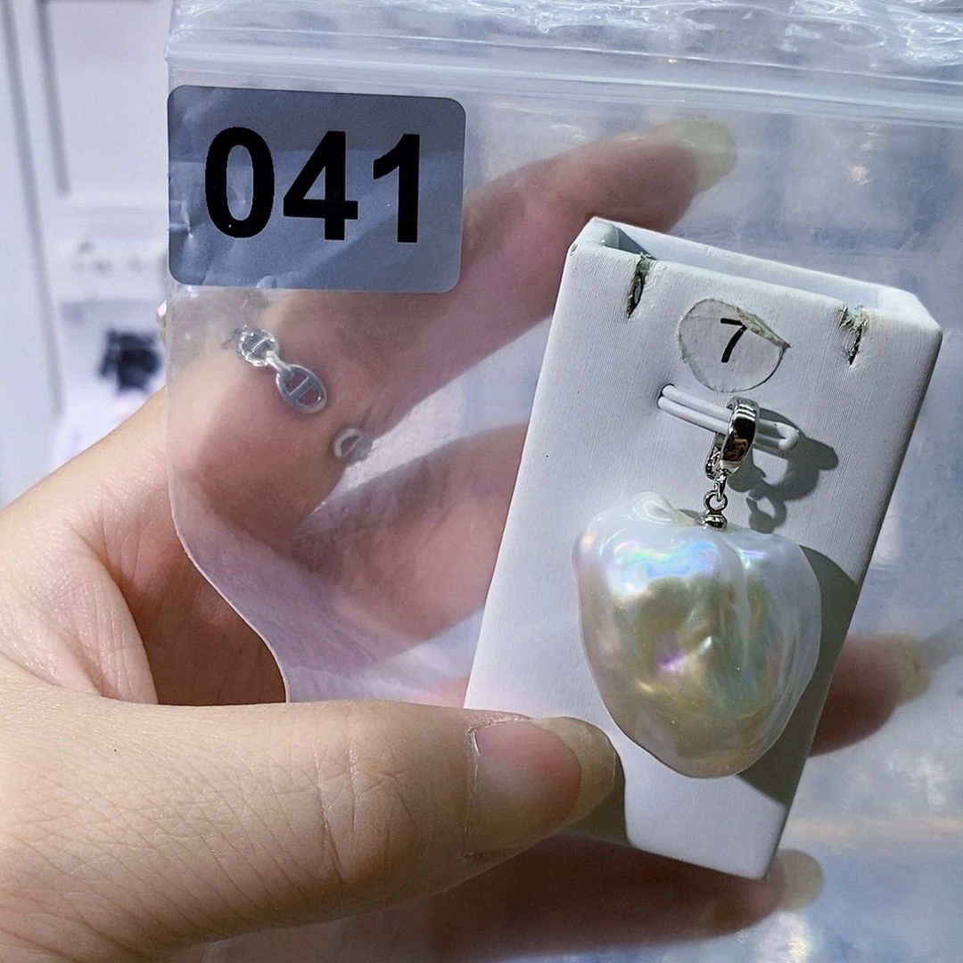 淡水珍珠合金颈饰