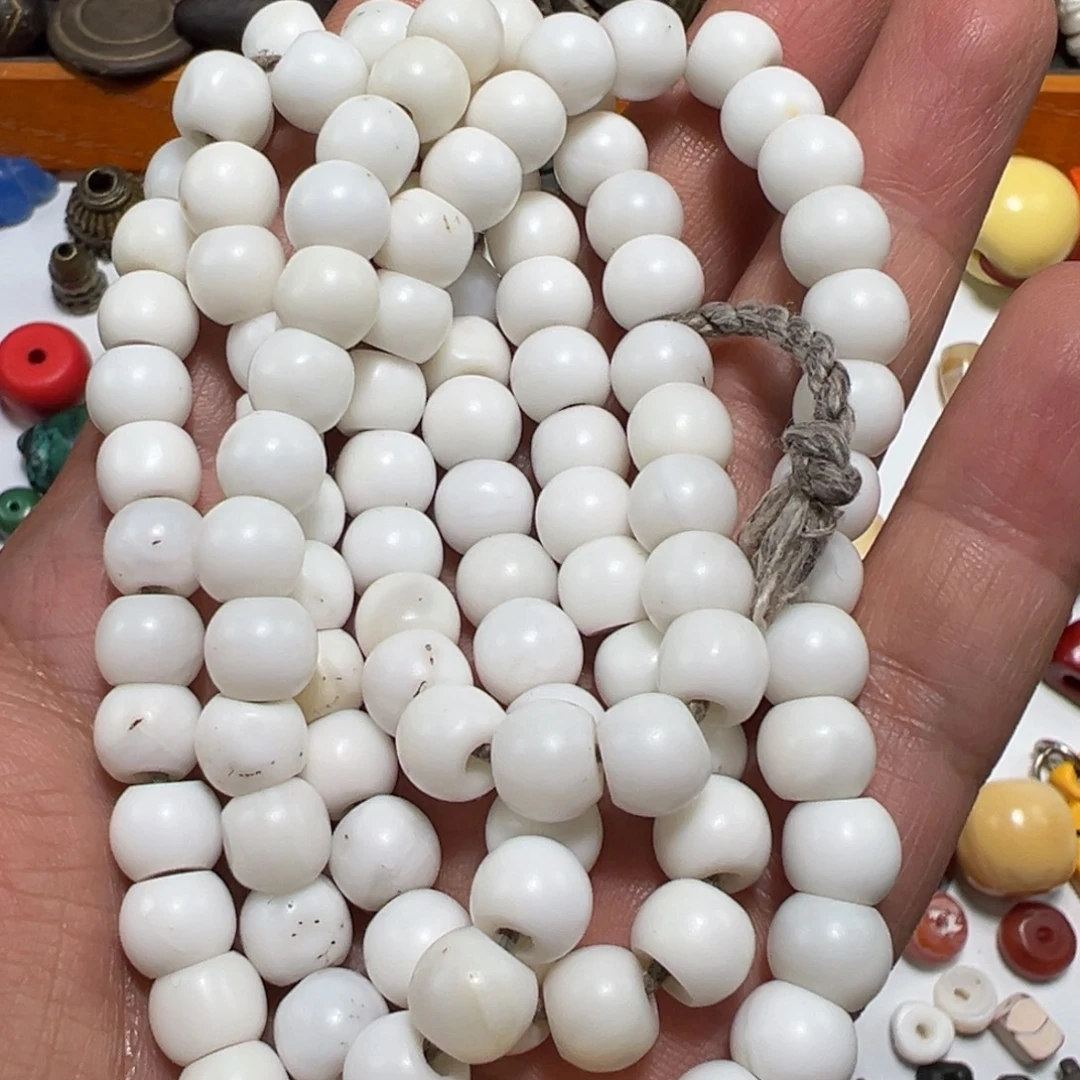 玻璃颈饰墨白藏传出品52