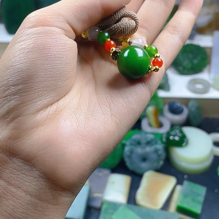 未镶嵌和田玉挂件