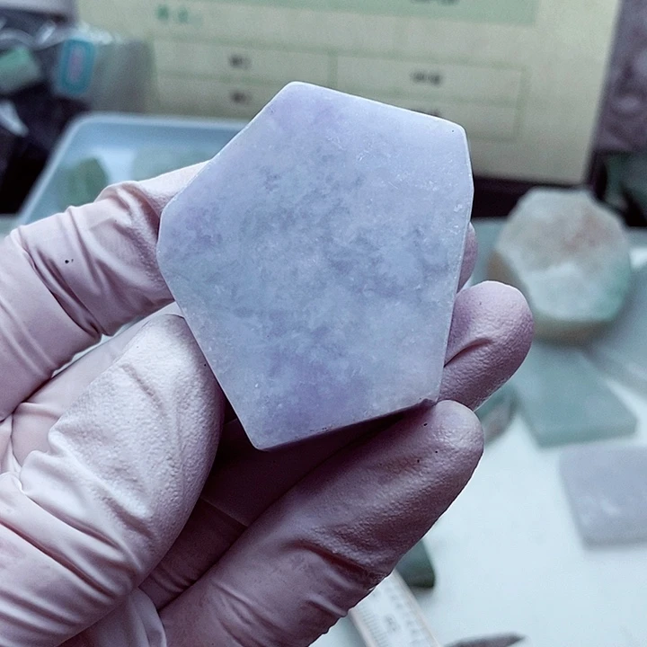 翡翠颈饰未镶嵌可*儿缅甸翡翠A货边角