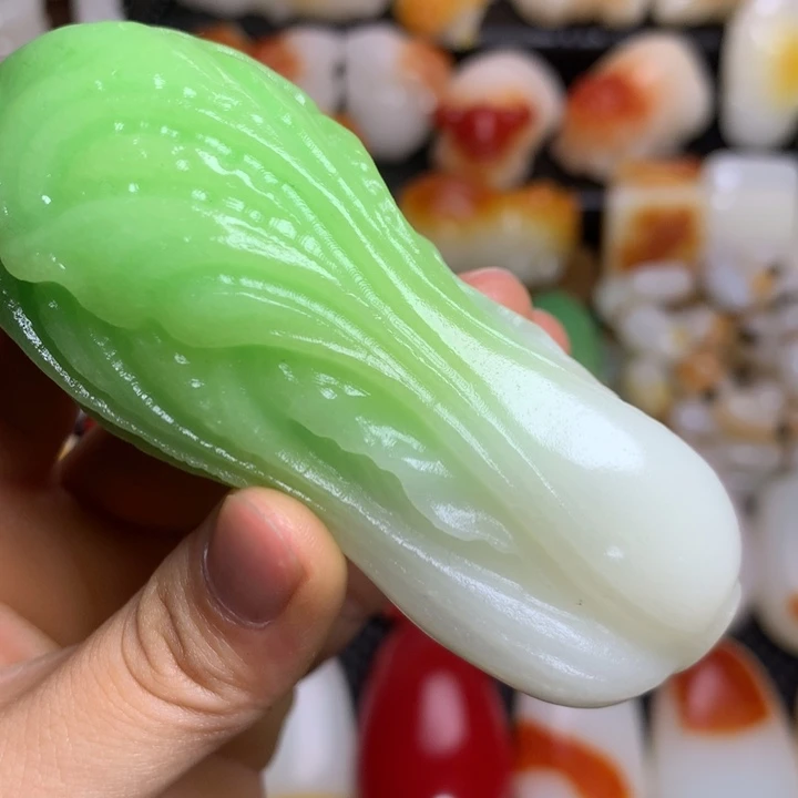 新疆戈壁石五彩石