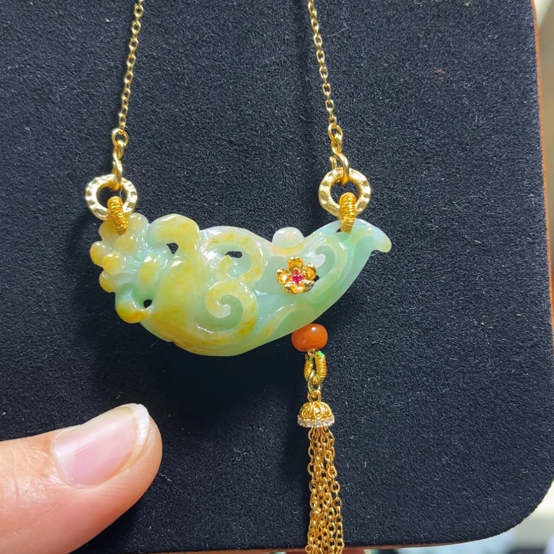 翡翠未镶嵌颈饰天然翡翠