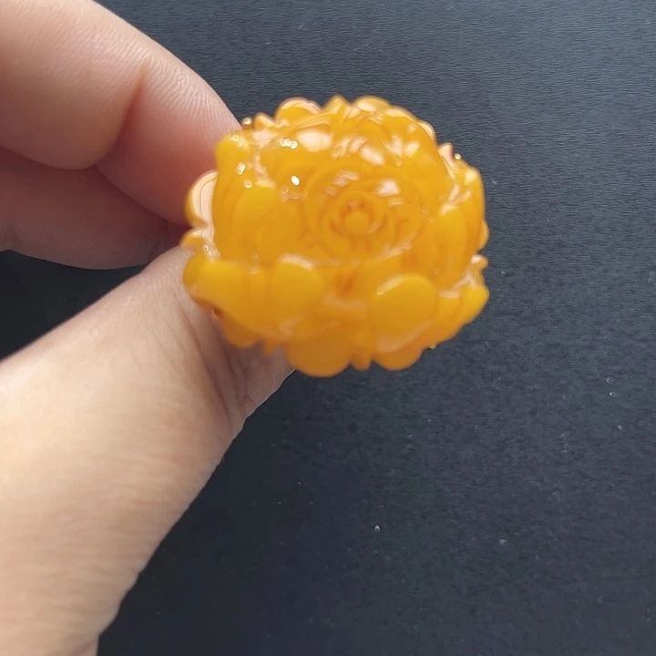 琥珀未镶嵌裸石戒指