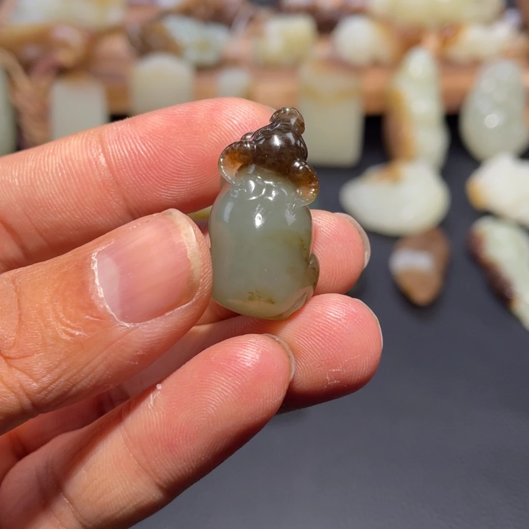 和田玉（糖玉）银S925镶嵌挂件