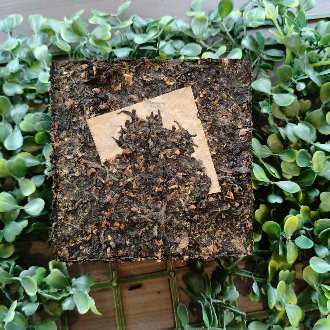 雨腾古茶 “T尊J 双X稳”天Z黑金刚“T Y S Z 醇”200g/砖（5月28）