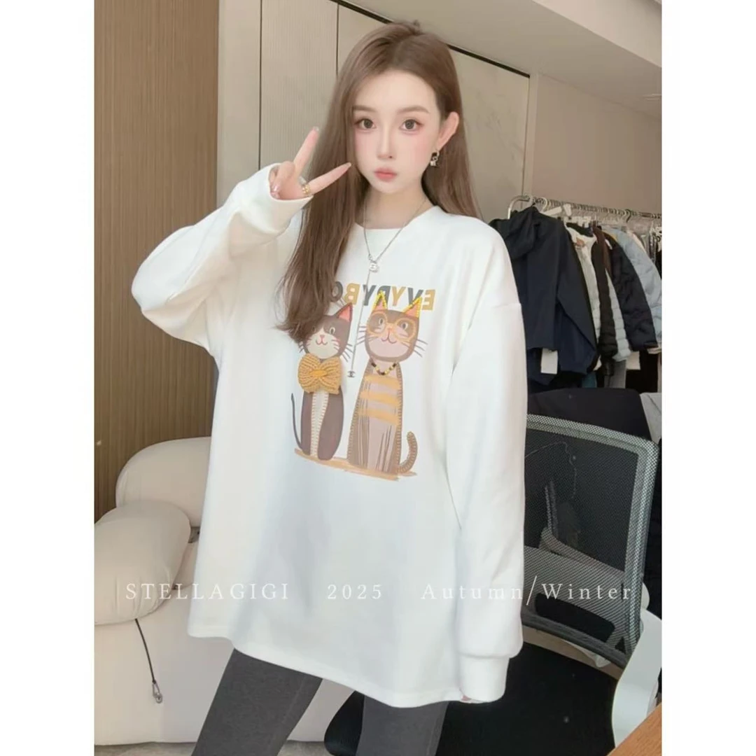 SG / 杨依姗 AW蝴蝶结猫咪 印花圆领磨毛长袖T恤T-20252287