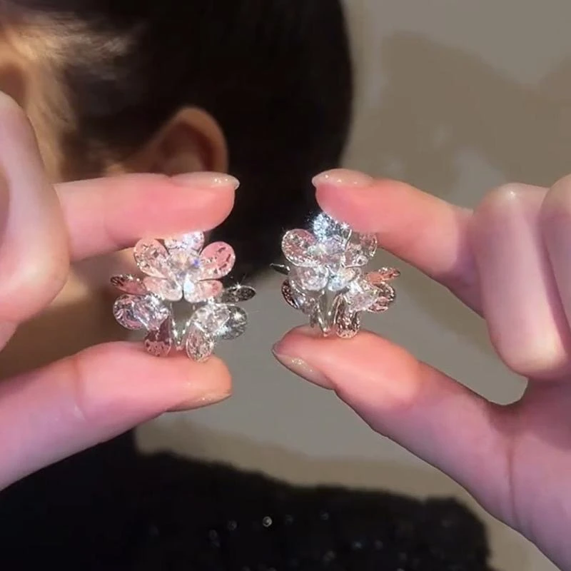 铜合金耳饰 【璀璨圣心】Pomeyado设计师款轻奢花花耳环 F1831