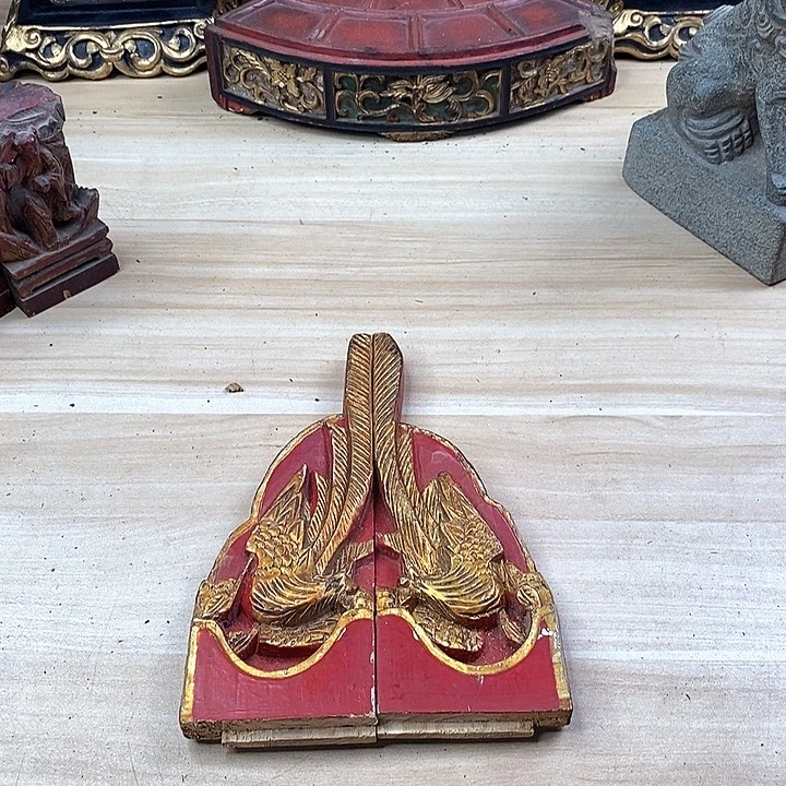 香榧木茶室空间老木雕花板