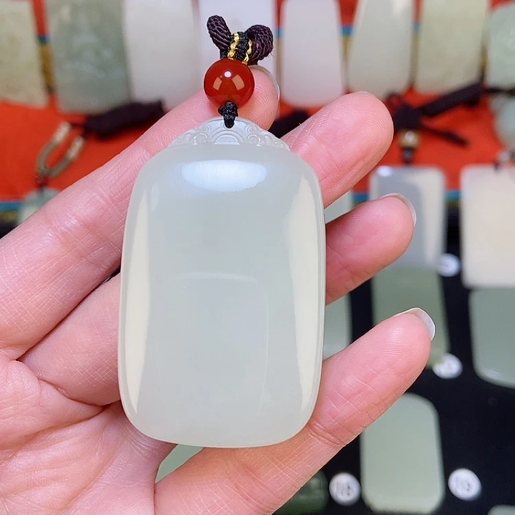 【闪购商品】颈饰未镶嵌和田玉