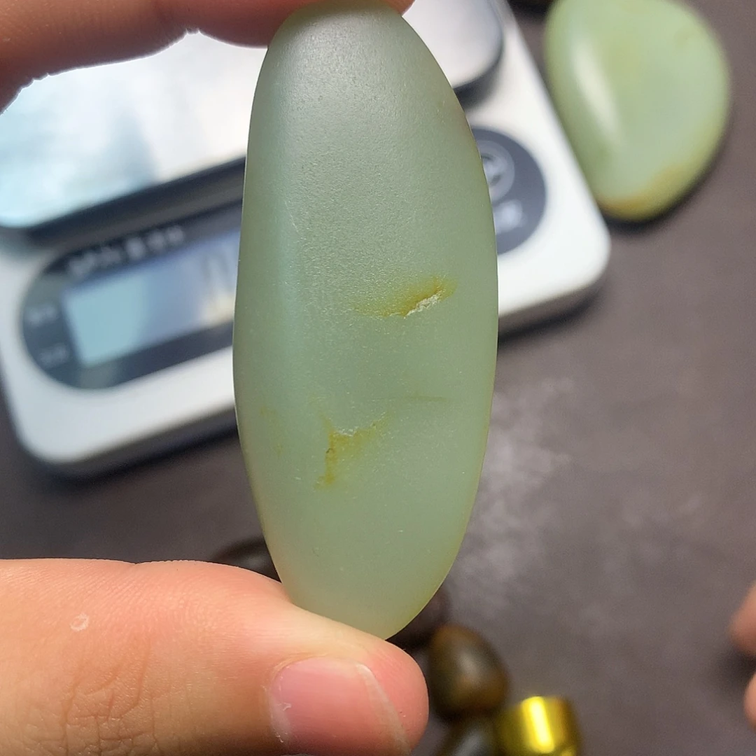 和田玉（糖玉）未镶嵌挂件