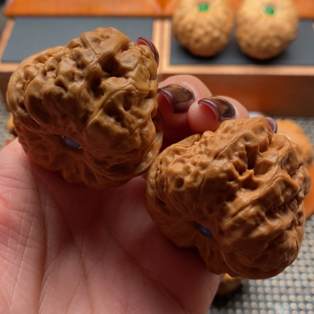 文玩核桃把件42尺寸哇哇