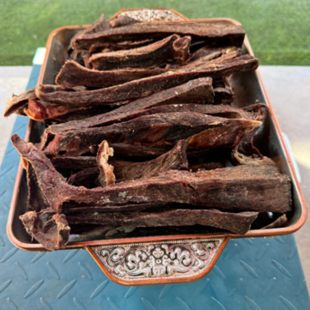 新年福利西藏纳木错牦牛肉干250起（偏黑）