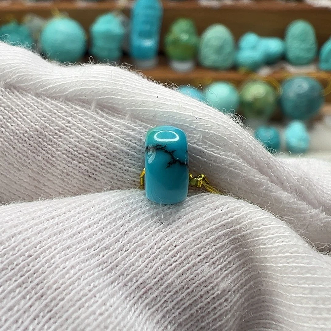 绿松石配饰未镶嵌