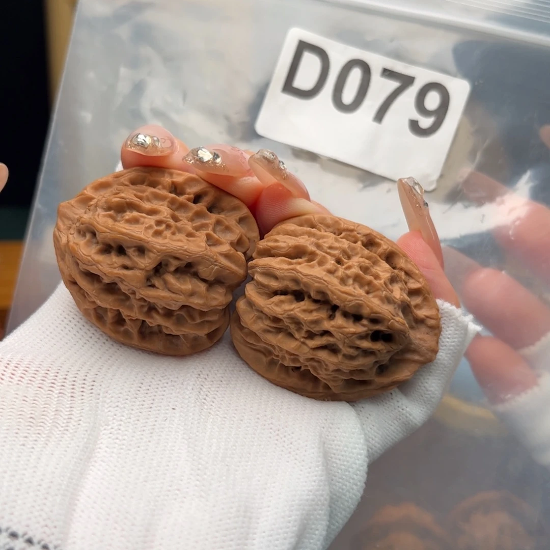把件文玩核桃37左右佛度d079