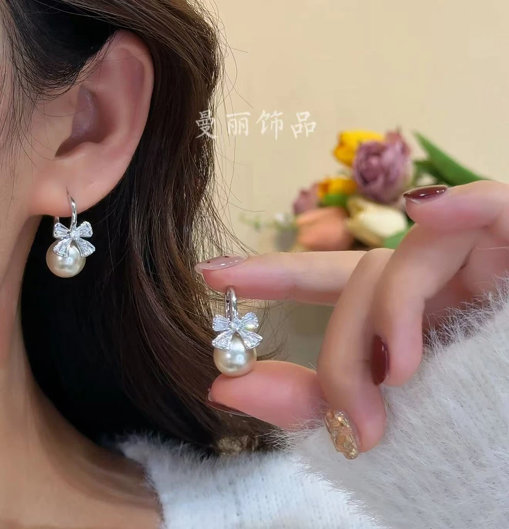 铜合金耳饰 20225精致冰透蝴蝶香槟珠耳环