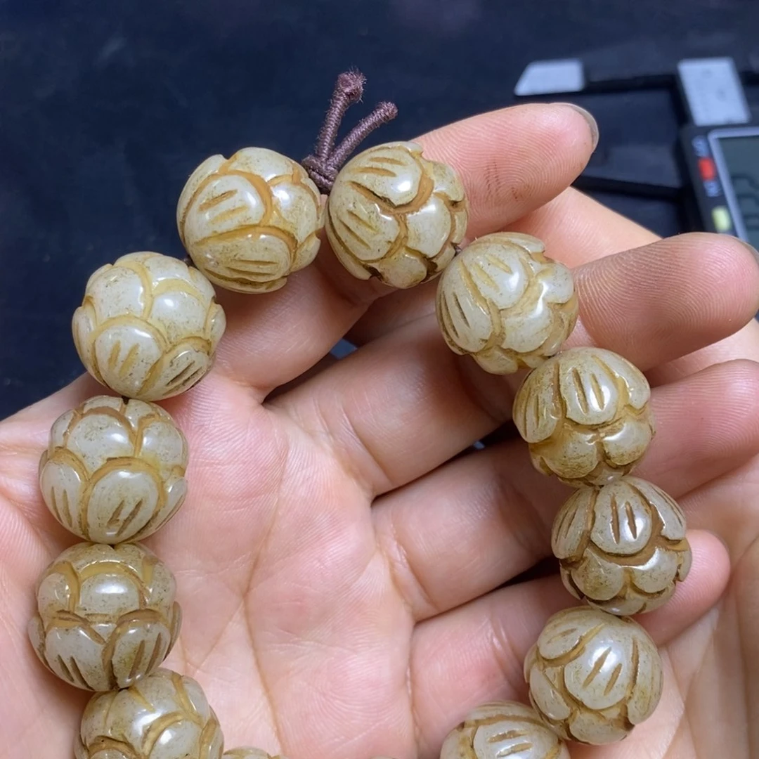 未镶嵌和田玉（糖玉）挂件