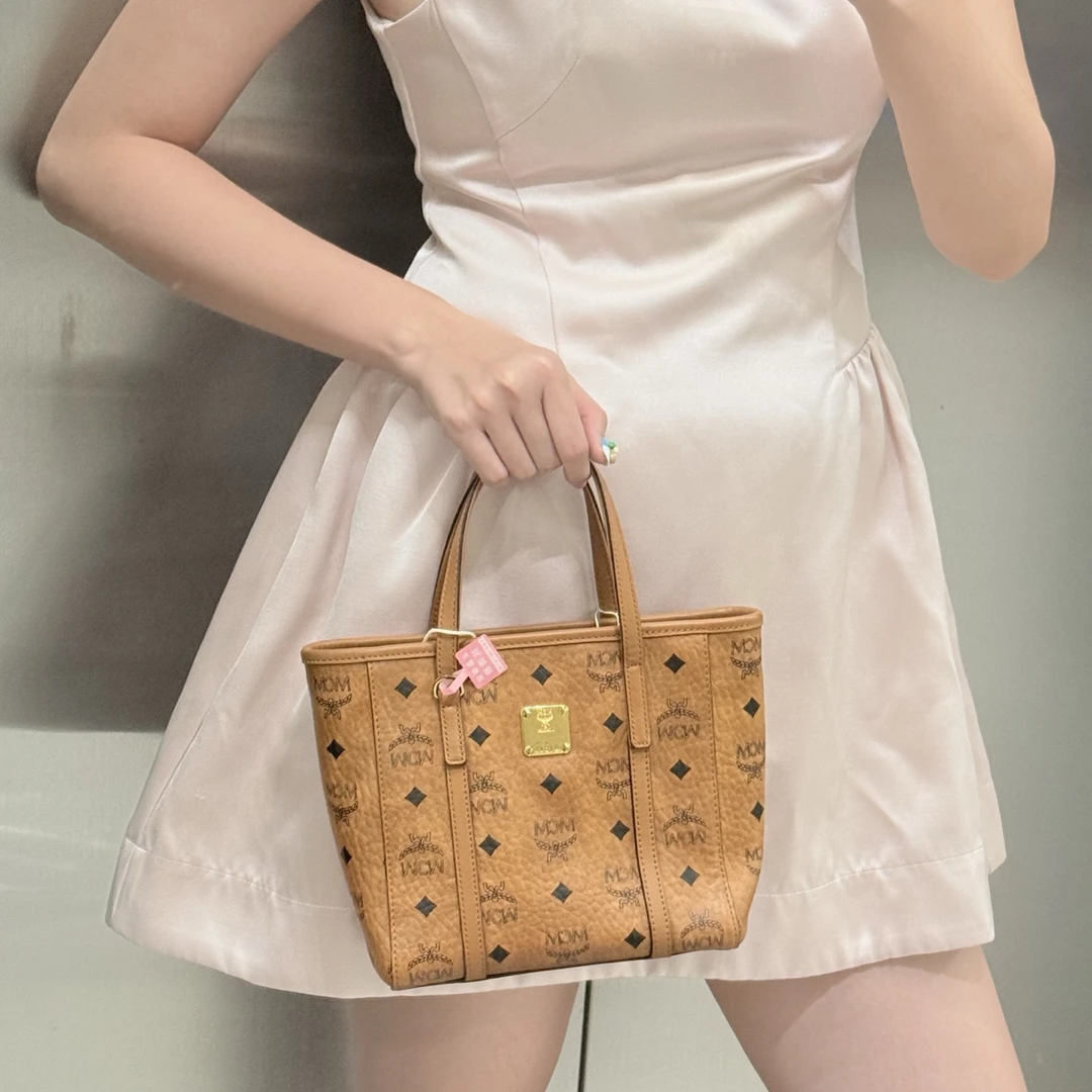 95新 MCM mcm 干邑色菜篮子手提斜挎包