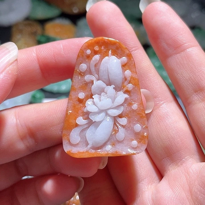 颈饰未镶嵌翡翠天