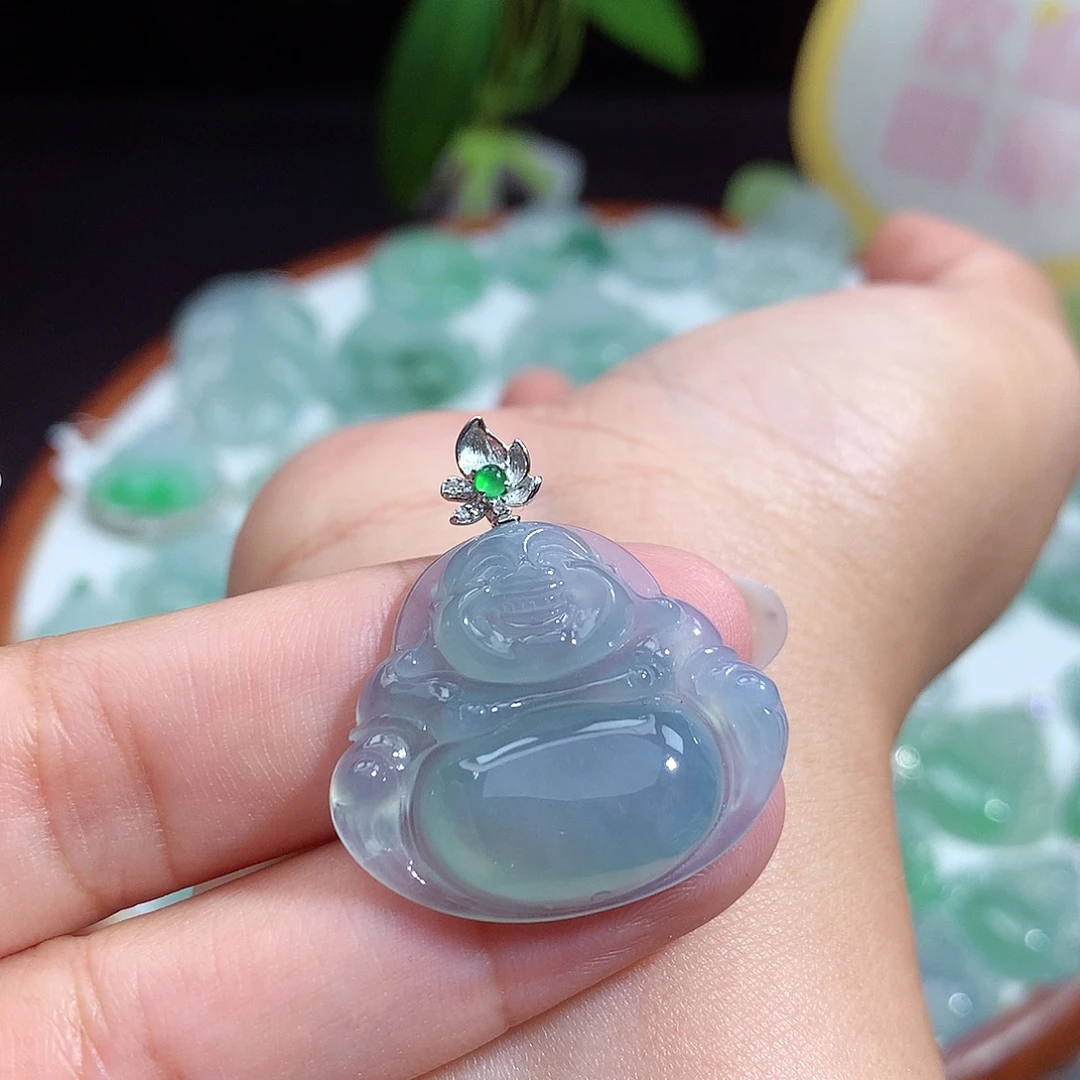 翡翠未镶嵌颈饰佛公