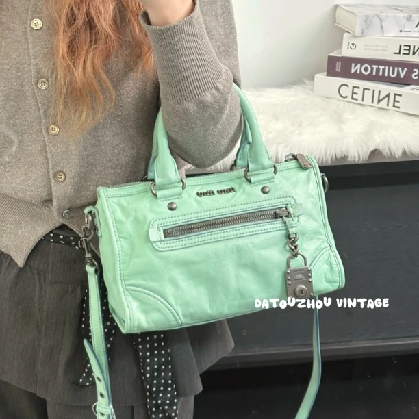 95新 MIU MIU/缪缪 湖水绿油蜡皮机车手提斜挎包S