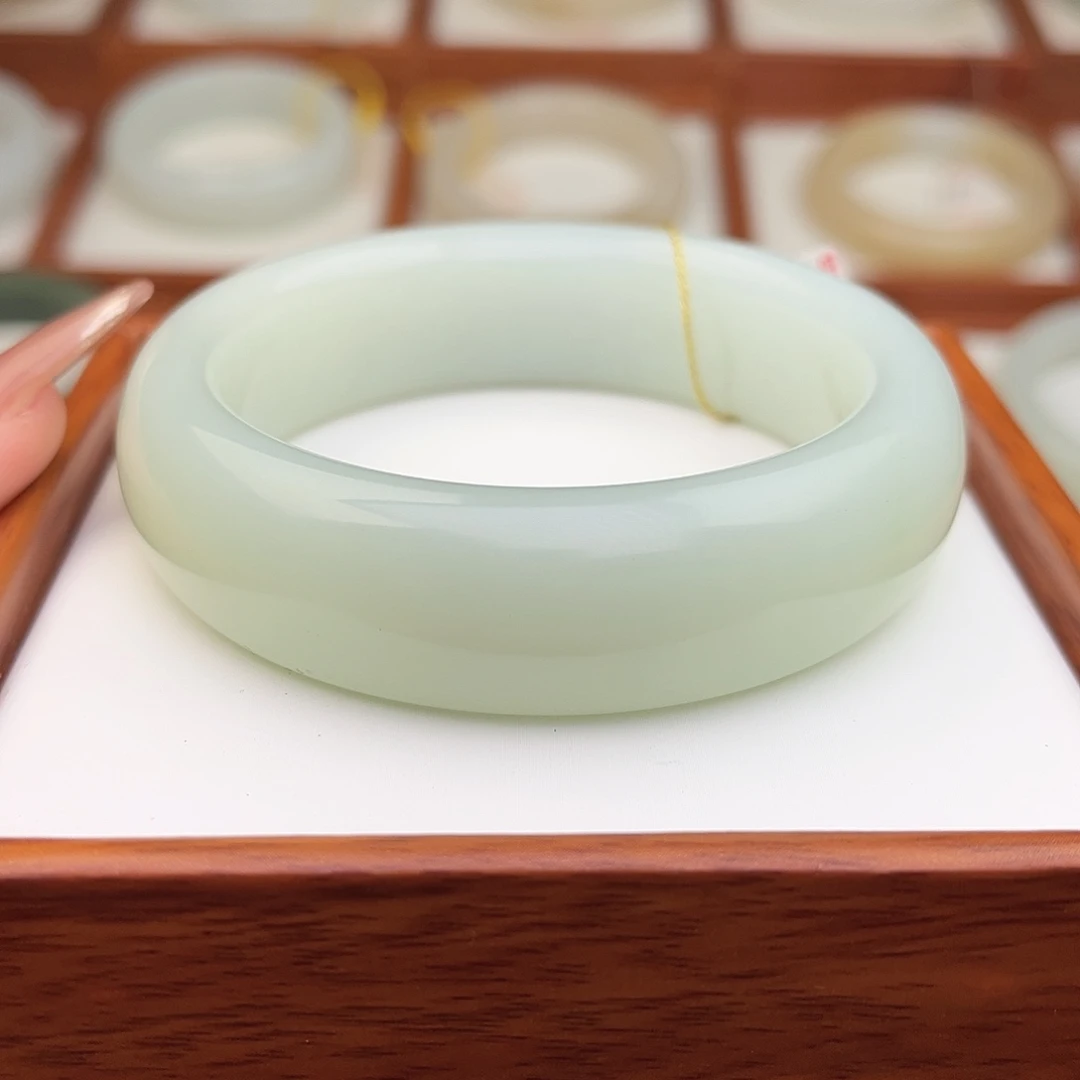 和田玉未镶嵌手镯57.7