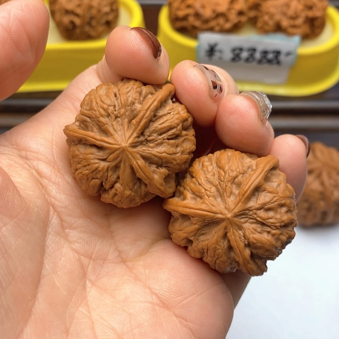 把件文玩核桃雨花石奔