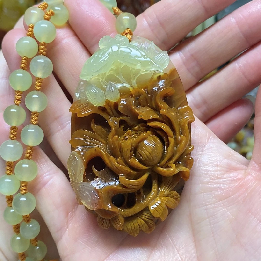 岫玉未镶嵌吊坠(赠链)