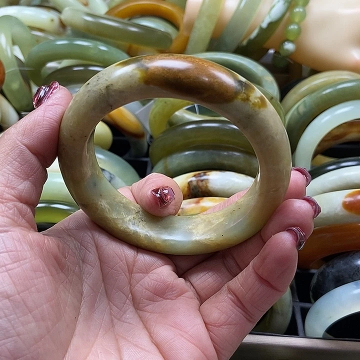 蛇纹石玉手镯未镶嵌鑫*